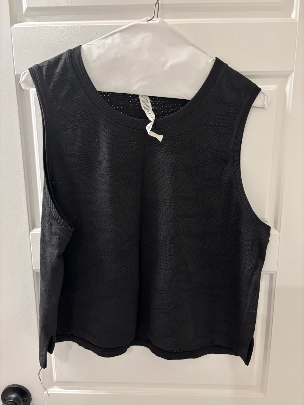 Lululemon Black Crop Tank